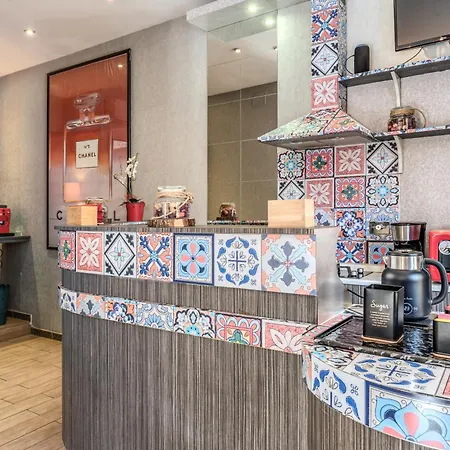 Santamaggiore بيت ضيافة 4*